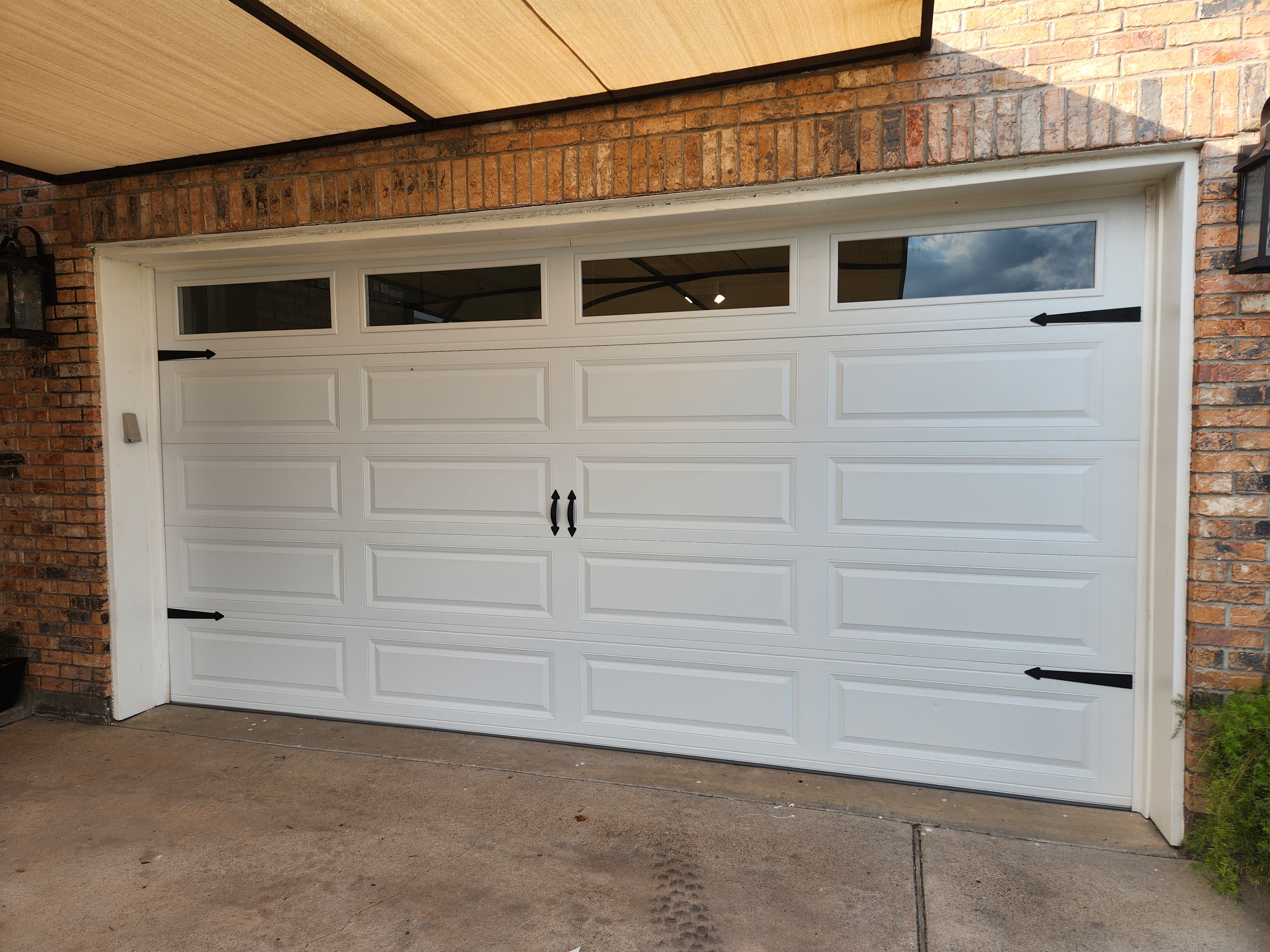 GARAGE DOORS - Professional Garage Door Service McAllen TX