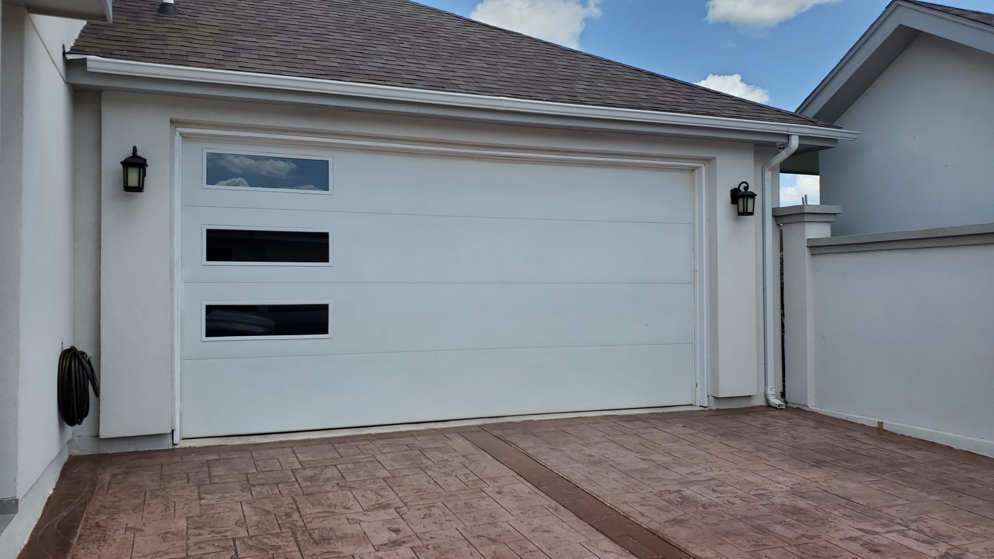 GARAGE DOORS - Professional Garage Door Service McAllen TX