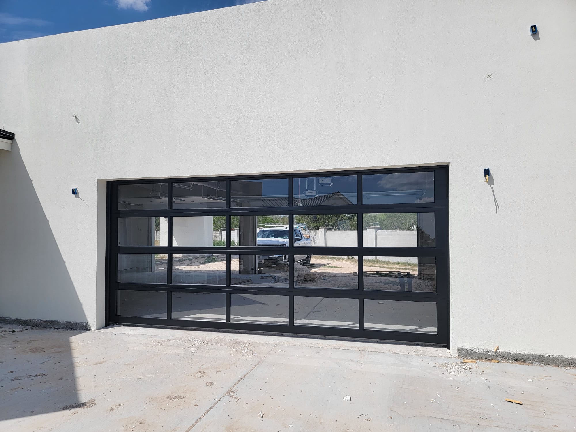 GARAGE DOORS - Professional Garage Door Service McAllen TX