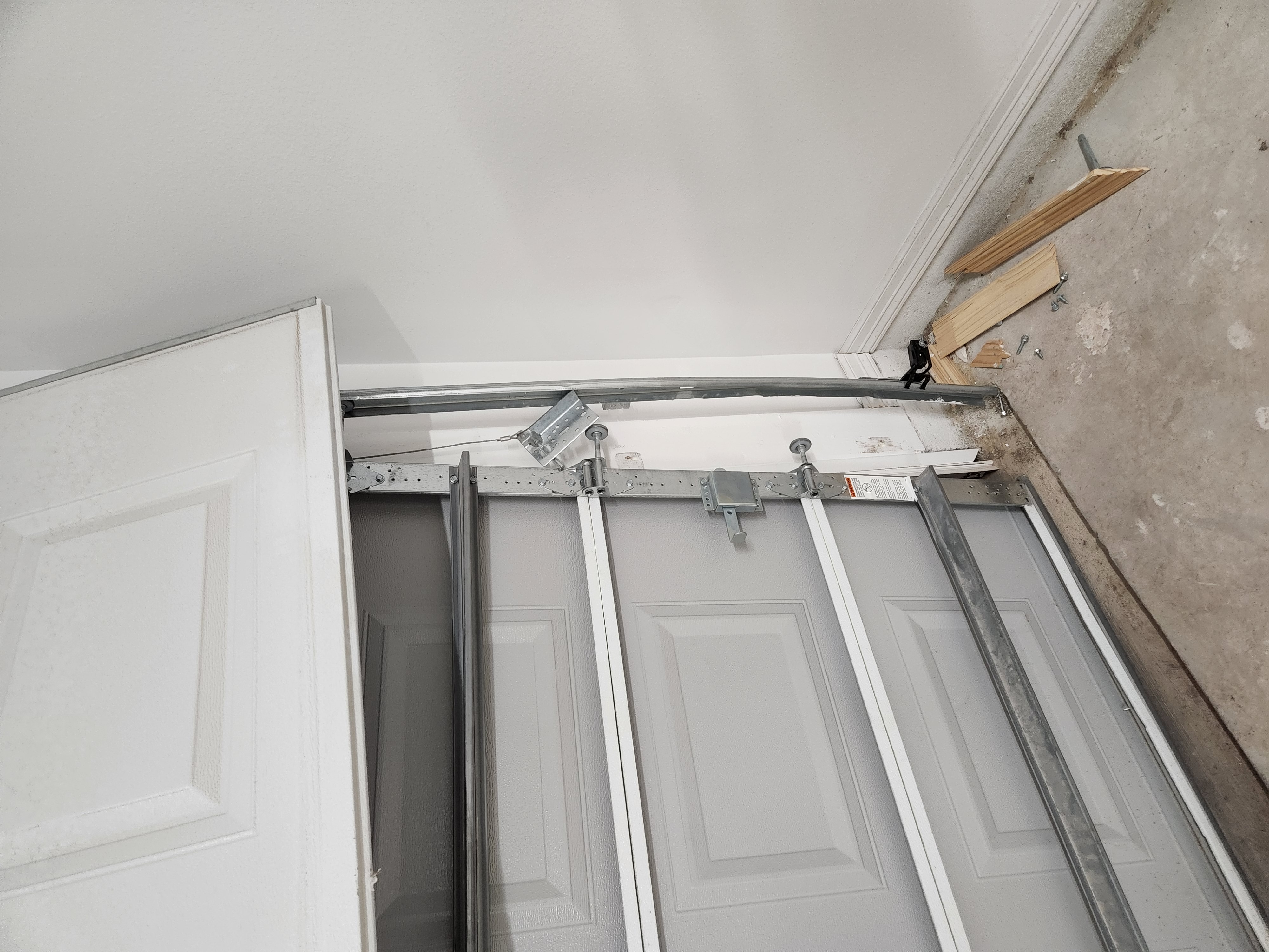 911 EMERGENCY REPAIRS - Professional Garage Door Service McAllen TX