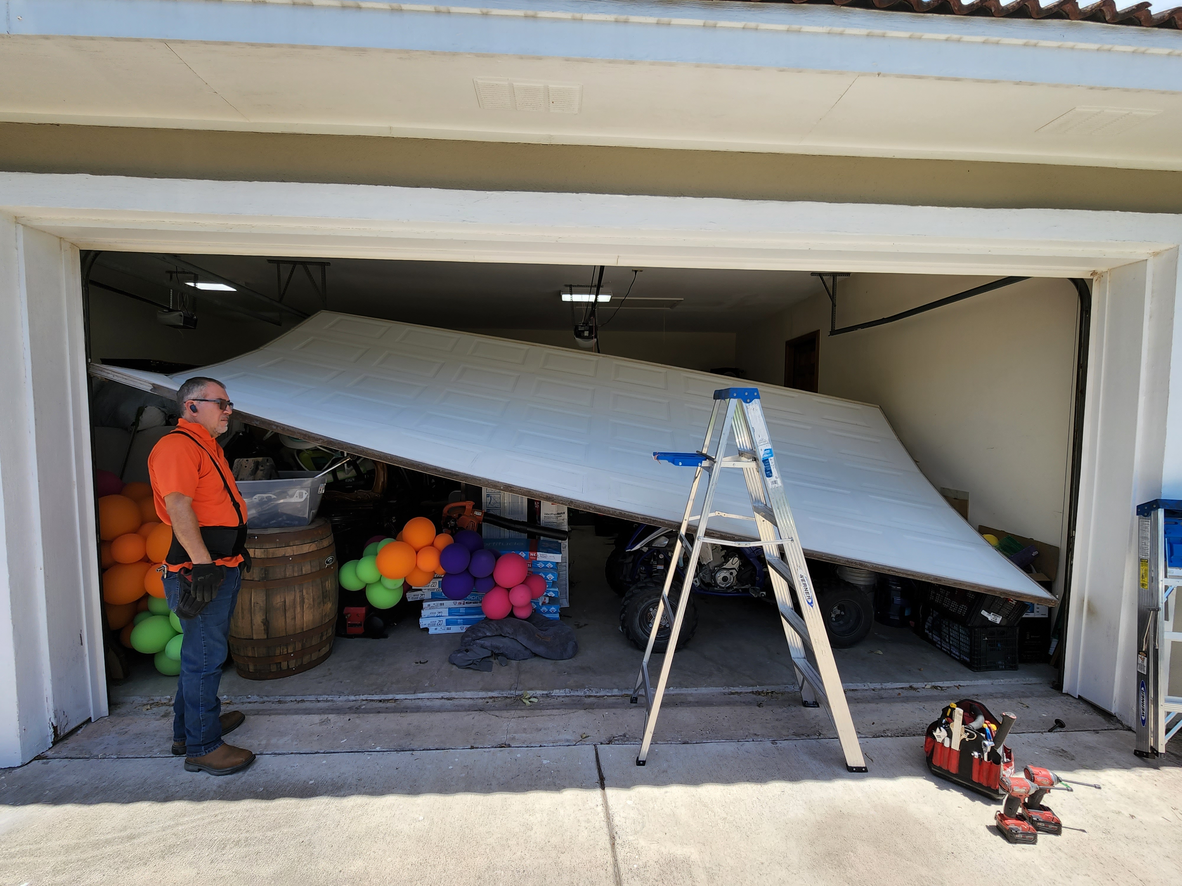 911 EMERGENCY REPAIRS - Professional Garage Door Service McAllen TX